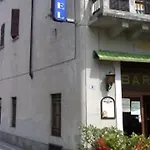斯帕格纳酒店 2* 阿罗纳